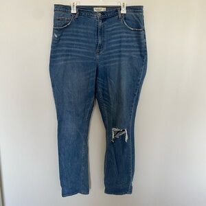 Abercrombie & Fitch Curve Love 90s Slim Straight Ultra High Rise Jeans